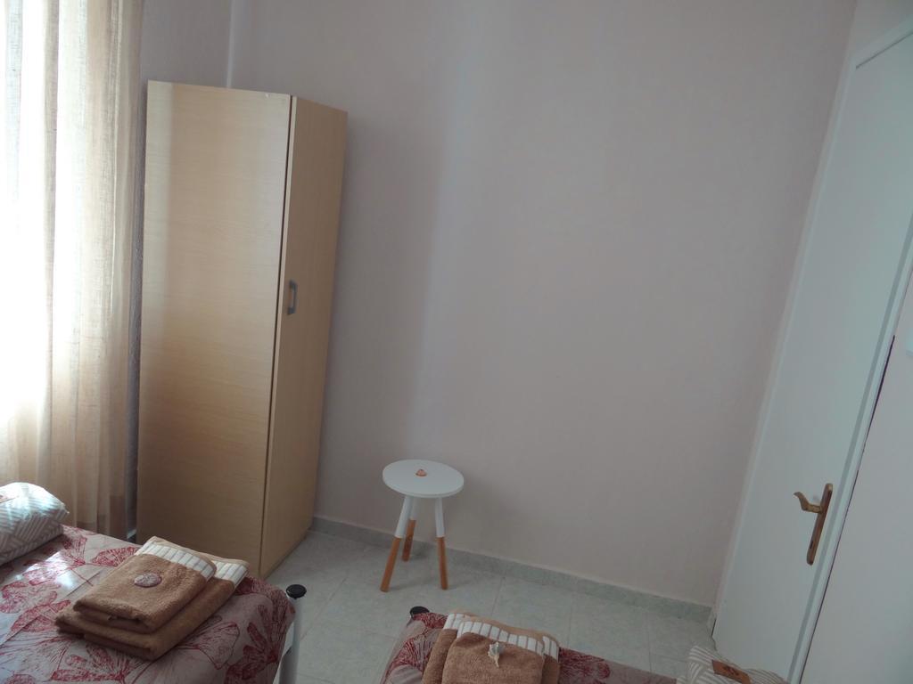 Αphrodite Apartment Nea Iraklitsa 外观 照片
